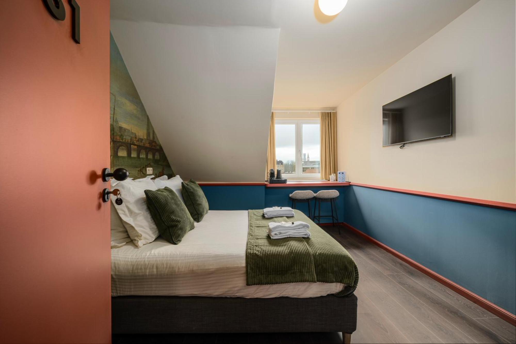 Aparthotel The Queen's Twelve By Romy&travis